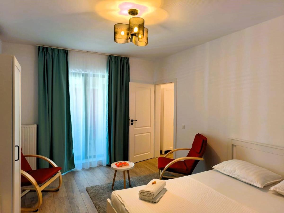 At The Plaza 2 Apartament Bucureşti